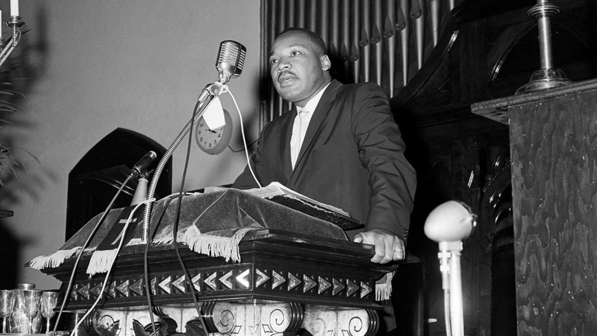 Apple marks MLK day with full-page tribute highlighting King’s legacy Apple marks MLK day with full-page tribute highlighting King’s legacy