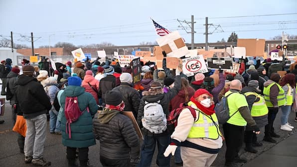 Protest in Minnesota after Ice shooting, governor calls National Guard