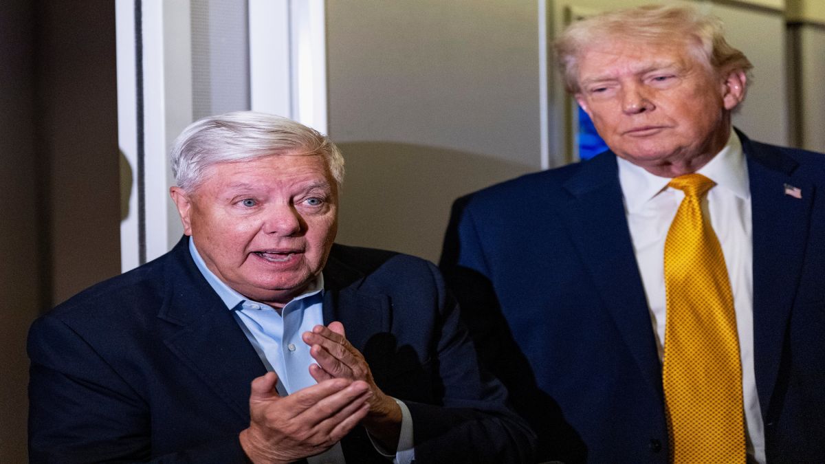 Lindsey Graham: The US lawmaker who is pushing for 500% tariffs on India Lindsey Graham: The US lawmaker who is pushing for 500% tariffs on India