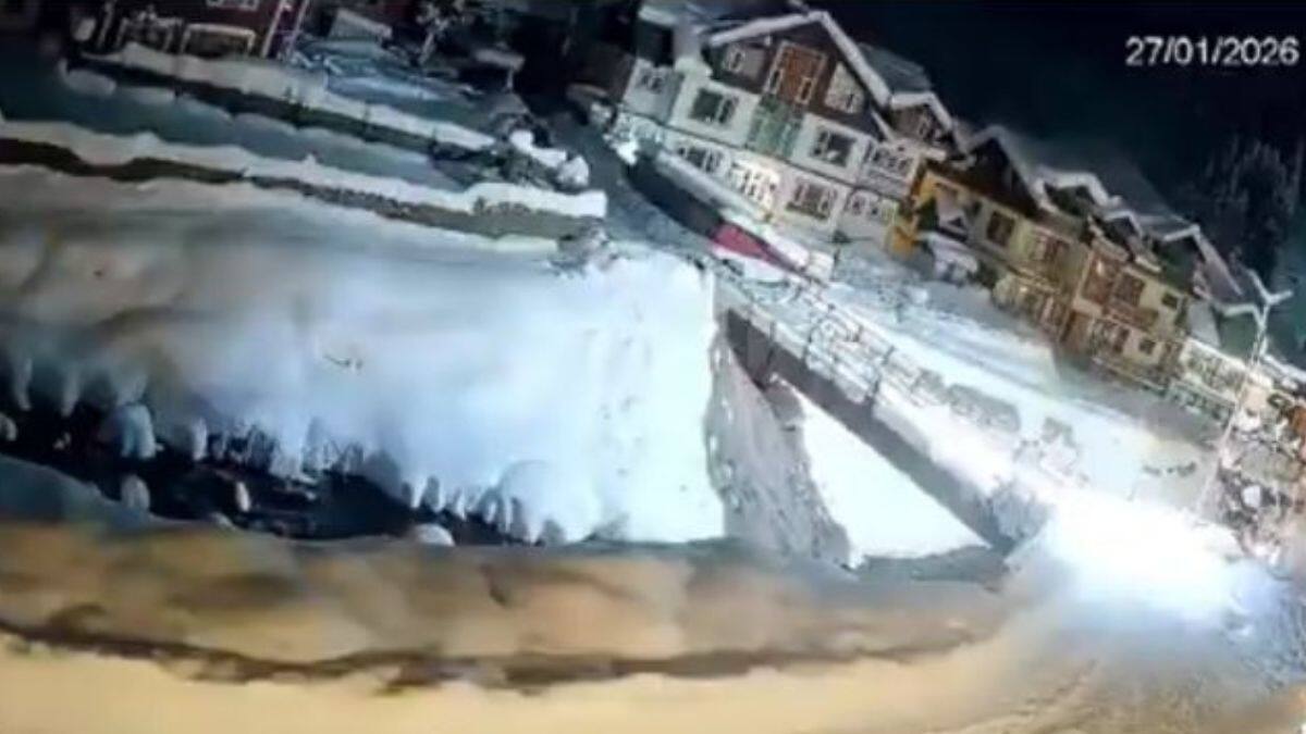 Video: Massive avalanche hits Sonamarg resort as snowfall cripples transport across Kashmir