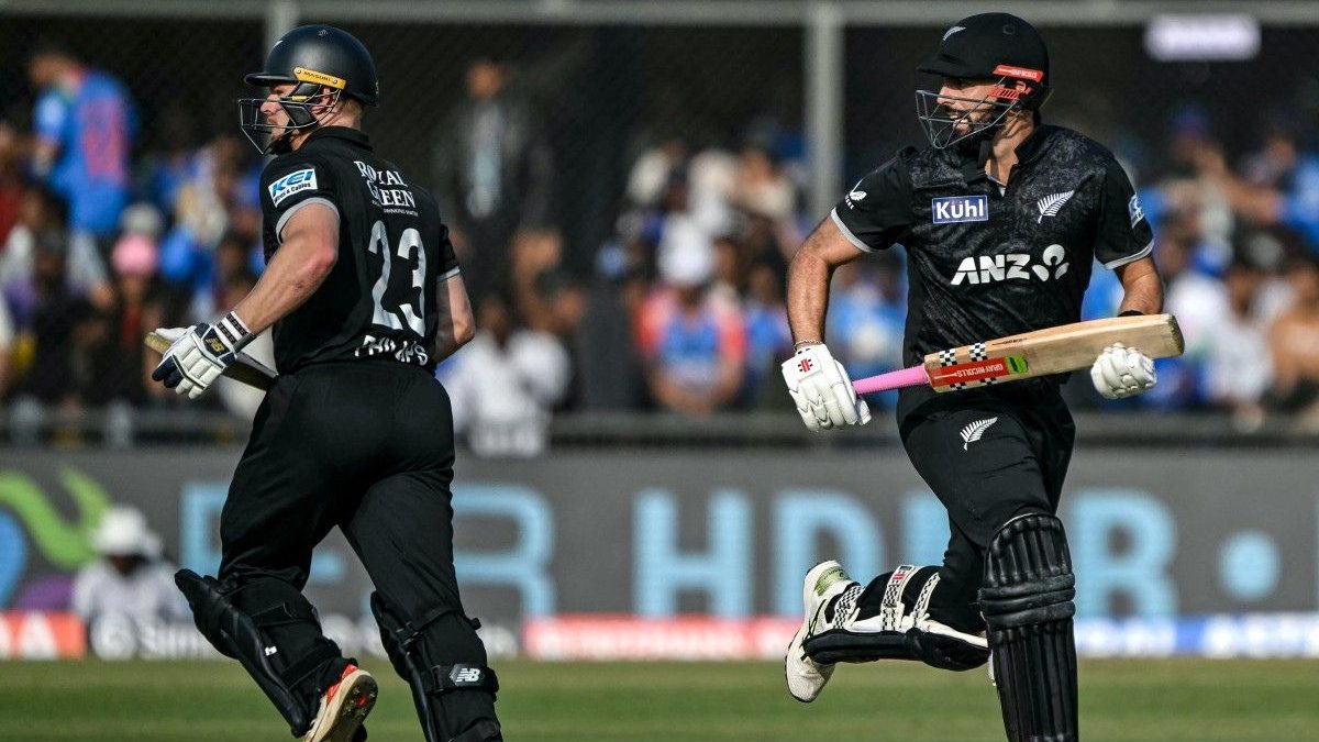 IND vs NZ 3rd ODI Live: New Zealand set India a 338-run target in Indore decider as Mitchell and Phillips hit superb centuries