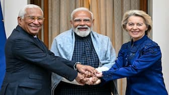 India and EU seal landmark free trade pact after two decades of negotiations, creating a two billion person market amid global tariff tensions