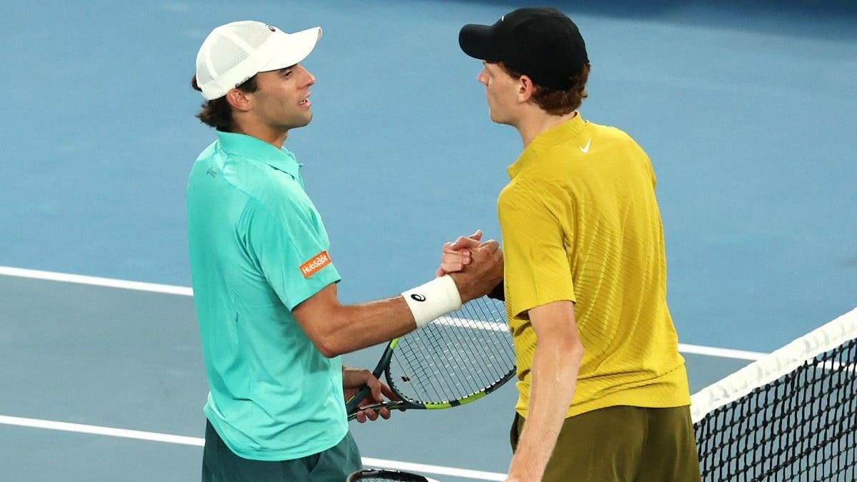 Jannik Sinner Australian Open roof controversy: Heat break sparks debate after he beats Eliot Spizzirri