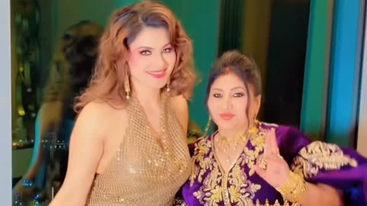 Urvashi Rautela celebrates her mother's birthday at world's tallest hostel, shares glimpse of her 24-carot gold crown cake- Watch Urvashi Rautela celebrates her mother's birthday at world's tallest hostel, shares glimpse of her 24-carot gold crown cake- Watch