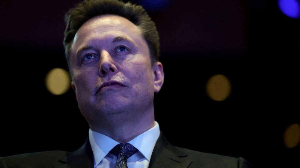 Mexico: Sheinbaum mulls legal action against Musk over his comments linking her to drug cartels