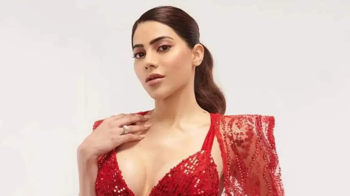 The 50' Reality Show Episode 1: Nikki Tamboli makes her stance ...