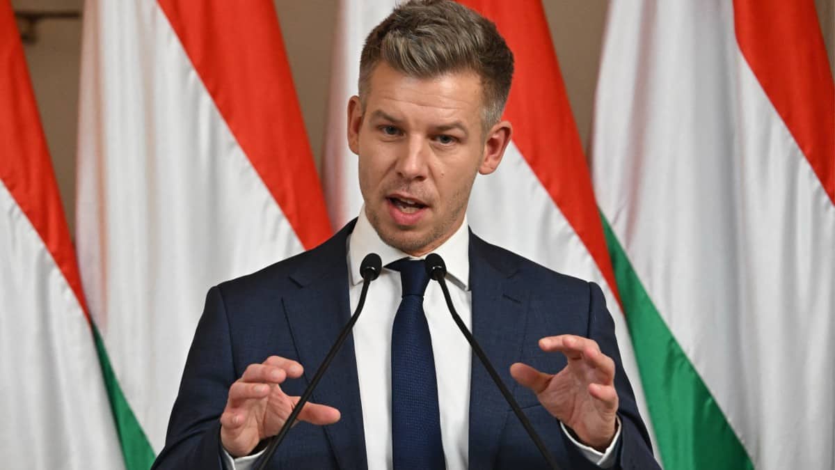 Hungary: Orban rival claims ‘Russia-style’ blackmail over sex tape as his party leads in polls