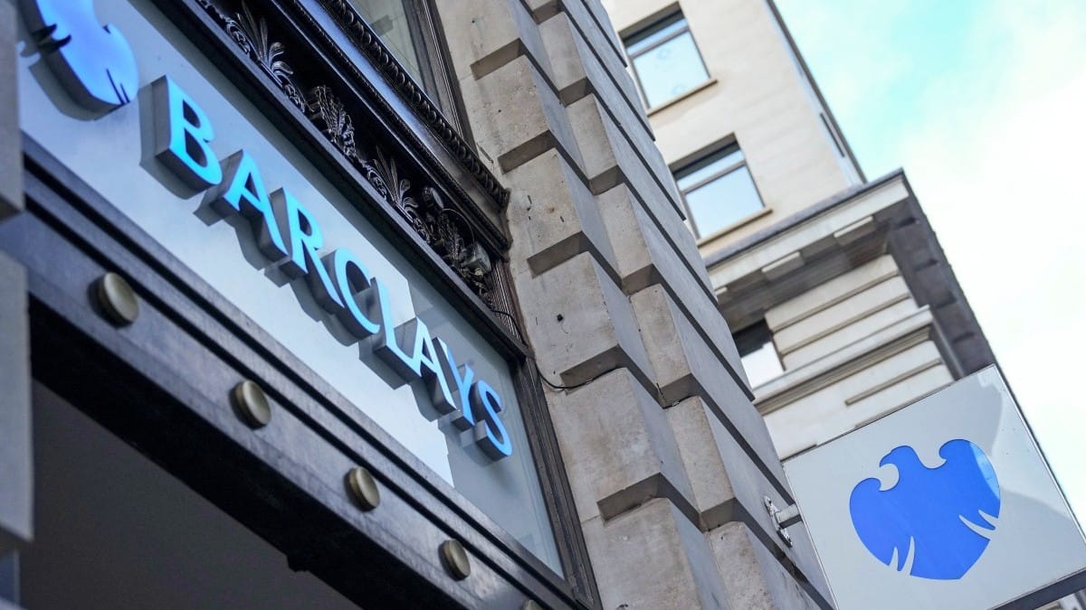 UK bank chiefs consider setting alternatives to Visa and Mastercard amid Trump threats