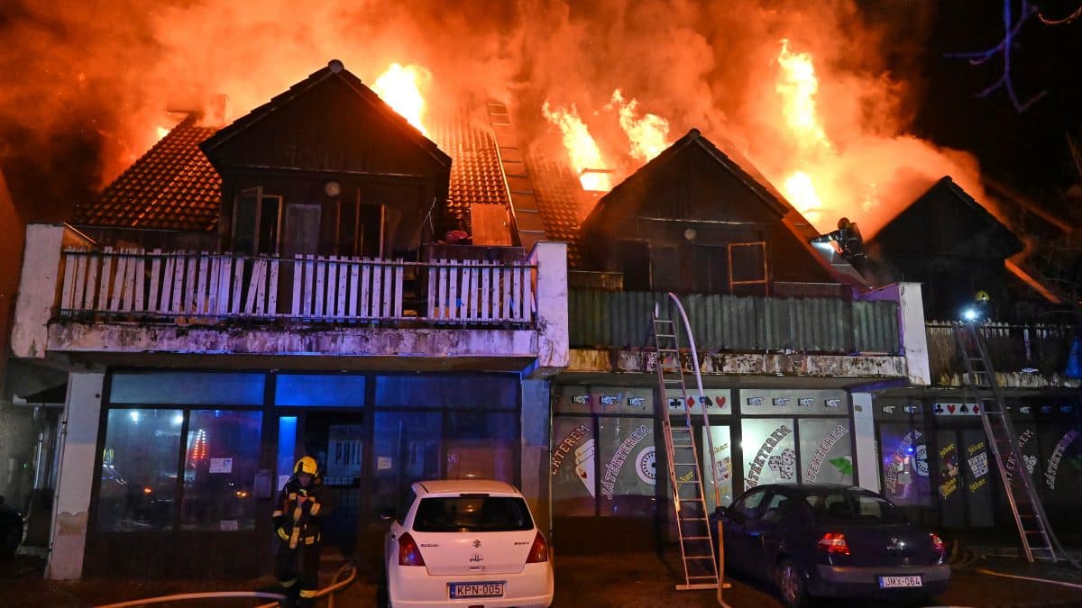 At lease 3 killed, 22 injured in Budakeszi building fire near Budapest
