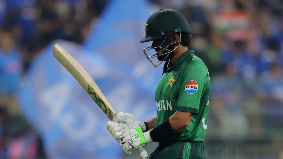 'Who are you showing this intent to?': Babar slammed by ex-Pakistan cricketers after flop show against India in Colombo