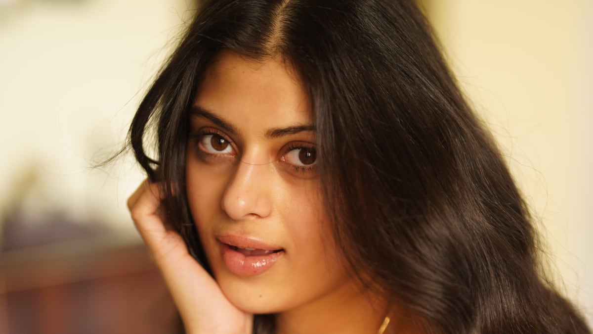 Asha Bhosle's granddaughter Zanai Bhosle launches new romantic album 'Adatein' on Valentine's Day: WATCH