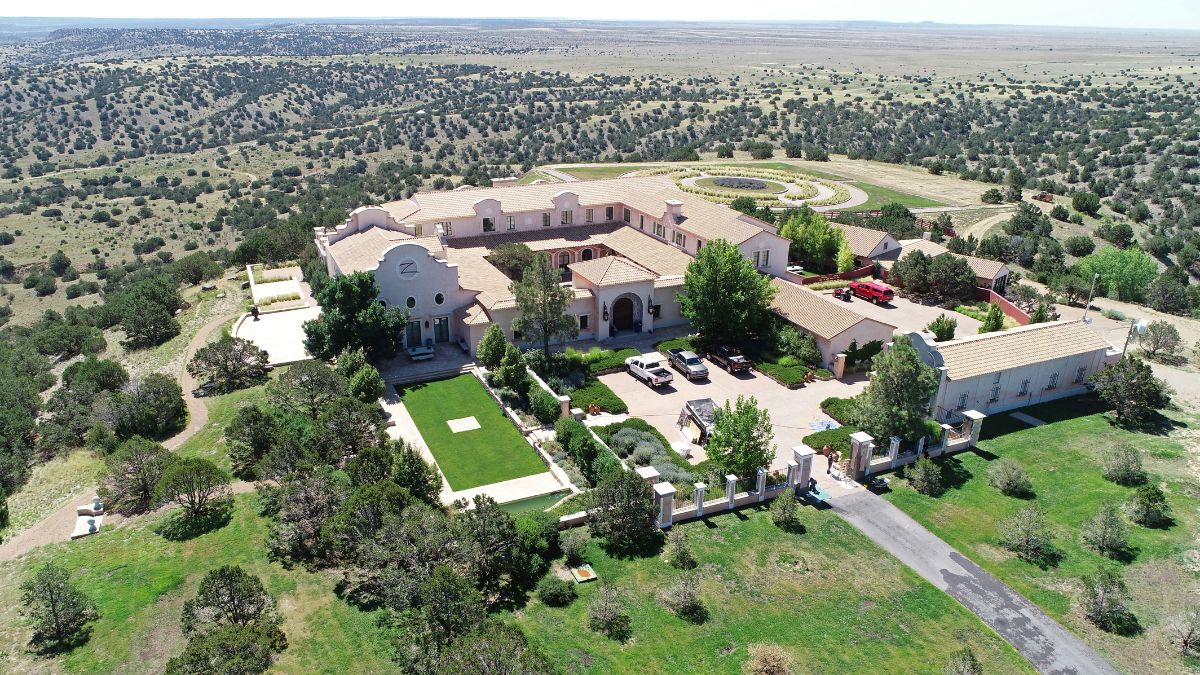 Were girls 'strangled to death during sex' and buried at Epstein’s Zorro Ranch? Were girls 'strangled to death during sex' and buried at Epstein’s Zorro Ranch?