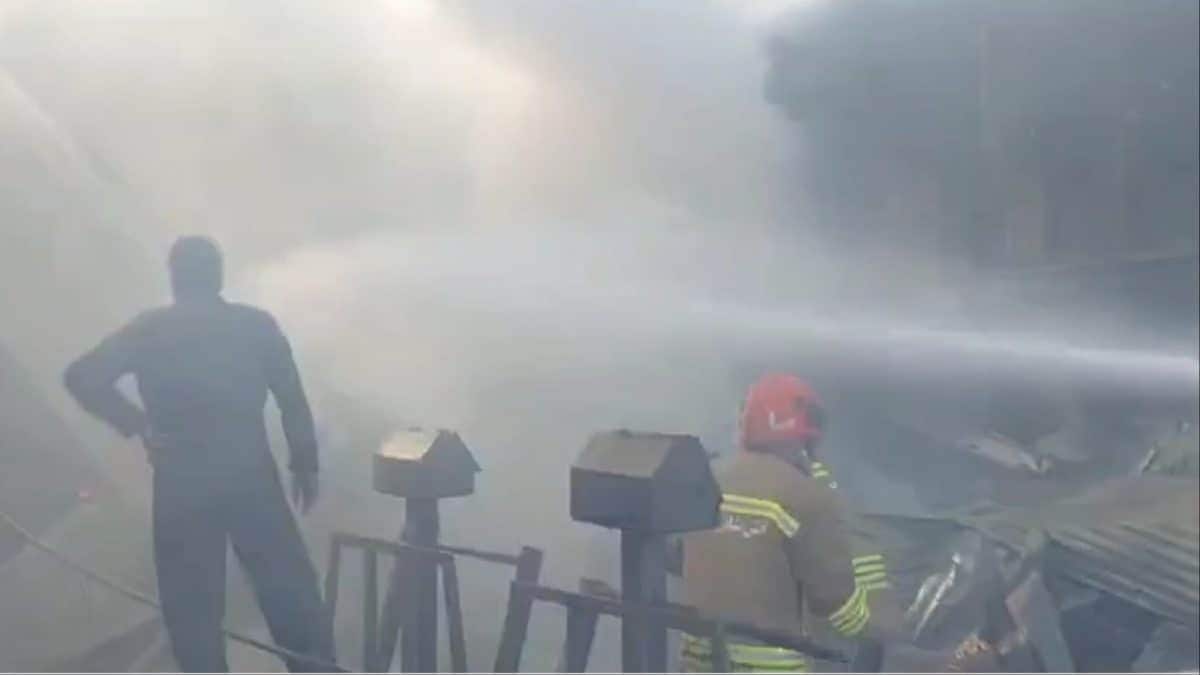 Iran army helicopter crashes into market, 4 killed in Isfahan province accident