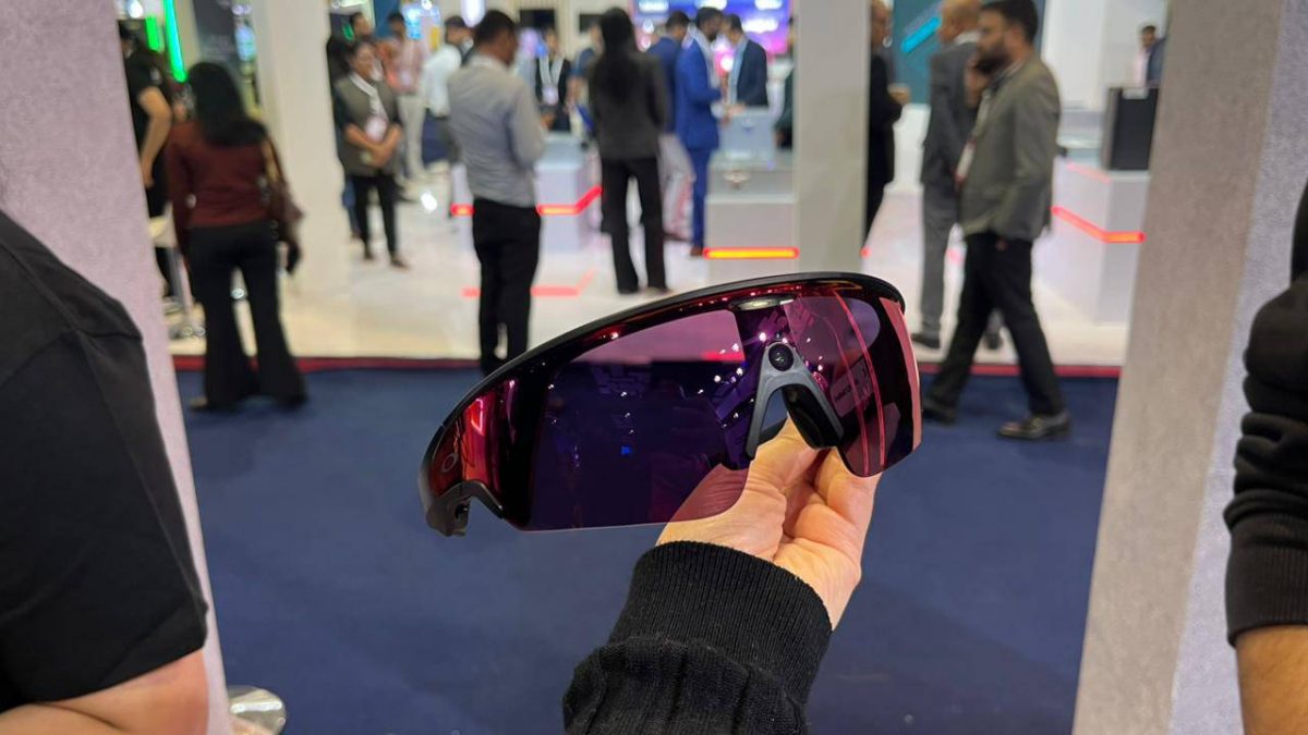 Oakley Meta Vanguard first impressions: Hands-free AI meets athletic eyewear Oakley Meta Vanguard first impressions: Hands-free AI meets athletic eyewear