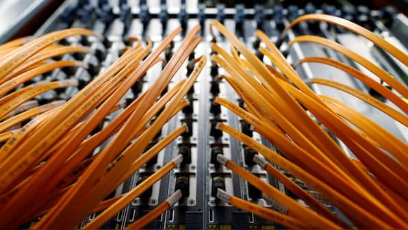 World says bye-bye to its first undersea cable TAT-8 — after 37 years