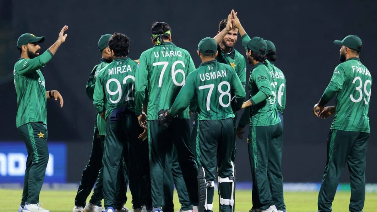Pakistan put into bat by Sri Lanka in must-win clash: Check Playing XIs and PAK semifinal qualification scenarios