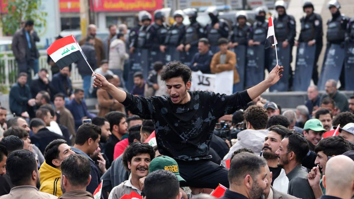 Iraqi traders take to streets over customs tariff hike, warn of rising costs and trade disruption