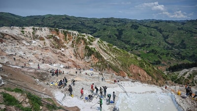 FILE - Miners work at the D4 Gakombe coltan mining quarry in Rubaya, Congo, May 9, 2025. (AP Photo/Moses Sawasawa, File)

