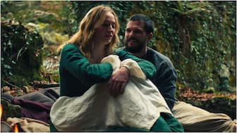 WATCH: Sophie Turner gags after kissing GOT co-star Kit Harrington in BTS video from 'The Dreadful'