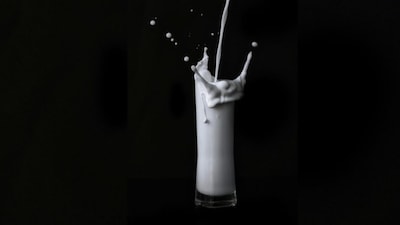 Amul, Mother Dairy, and Country Delight, are under the scanner after a video by an independent testing platform, Trustified, claimed that milk samples from these brands failed to meet quality parameters. Representational image/Pixabay