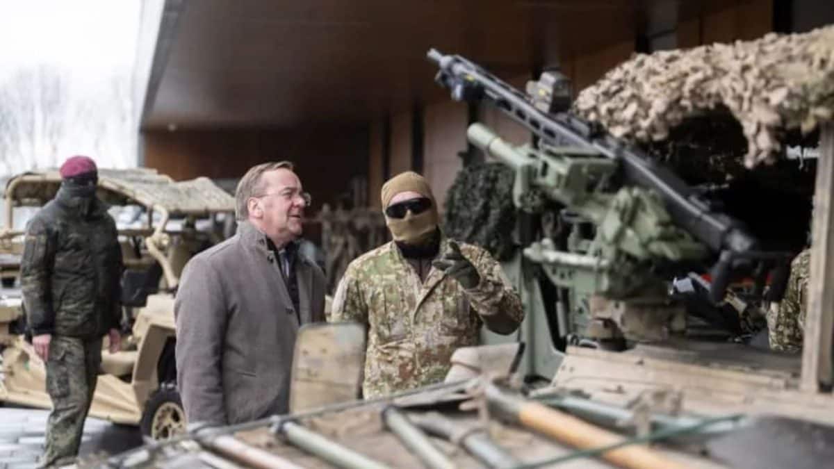 Germany planned to buy kamikaze drones, now defence minister voices firm’s ties with Peter Thiel