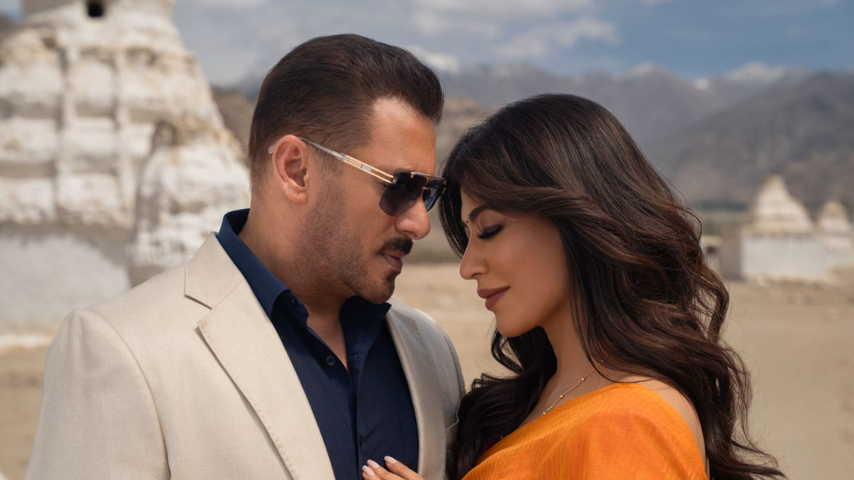 'Battle Of Galwan' new song 'Main Hoon' Out Now: Salman Khan-Chitrangda Singh offer the film's tender side 'Battle Of Galwan' new song 'Main Hoon' Out Now: Salman Khan-Chitrangda Singh offer the film's tender side