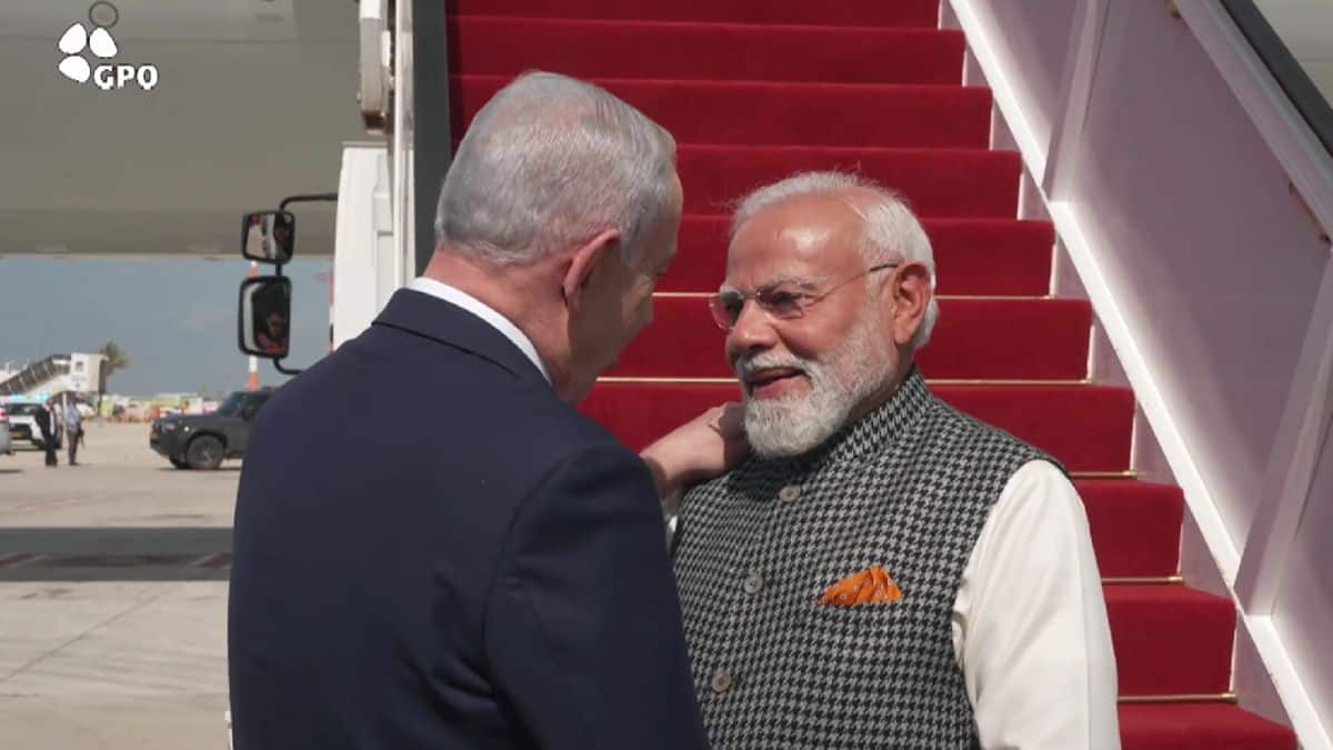 PM Modi Israel Visit Live Updates: Israeli Prime Minister Netanyahu welcomes PM Modi at the airport