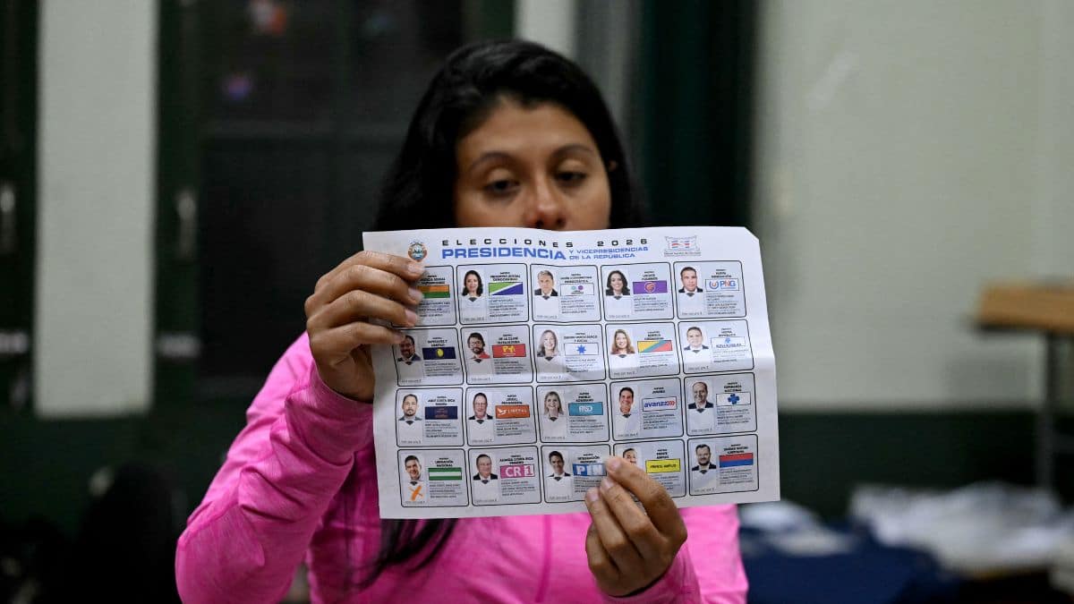Conservative candidate in Costa Rica seeks Presidential win as polls close
