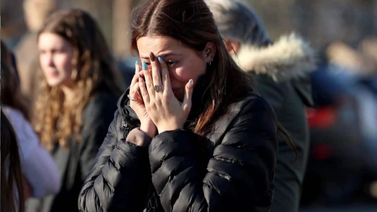 3 dead, 3 injured in shooting at Rhode Island ice rink during youth hockey match