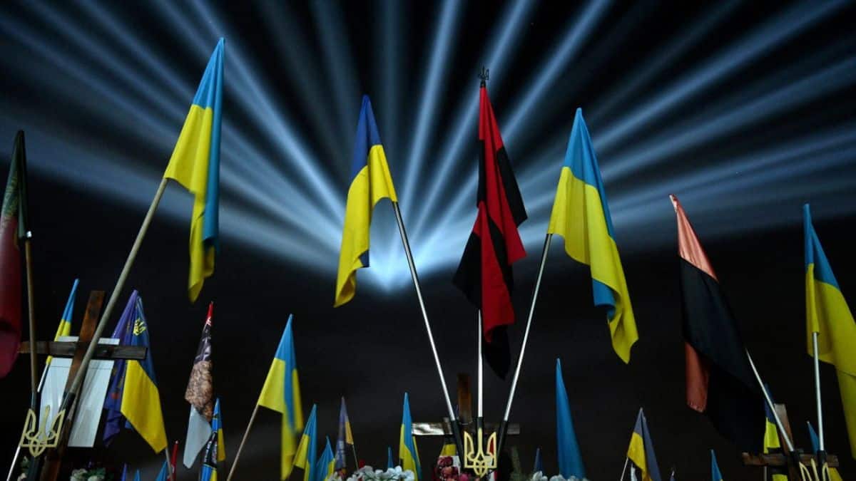 Ukrainian women fleeing war face high levels of violence across EU, rights agency says