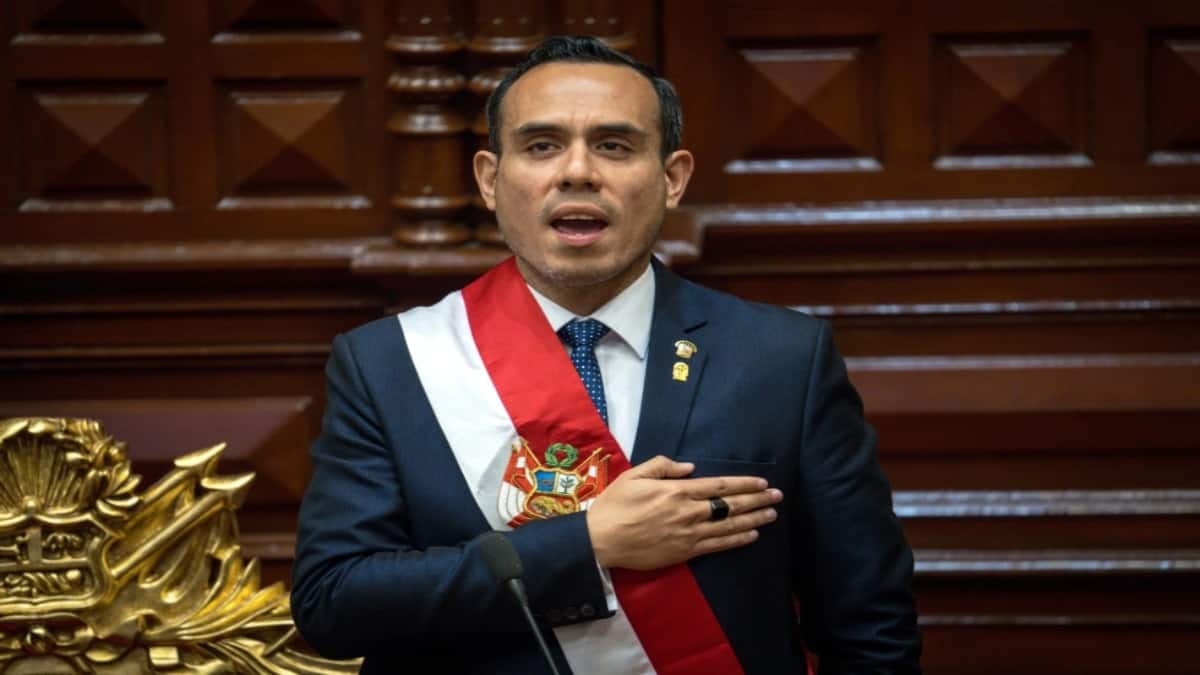 Peru to debate the impeachment of interim president on Tuesday amid growing political uncertainties
