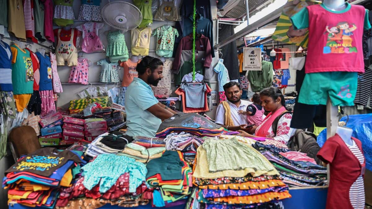 India’s exports top $720 billion in FY26 so far; services fuel 6% growth