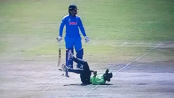 Sooryavanshi wastes his chance after a comedy of errors from Pakistan gives him second life - WATCH