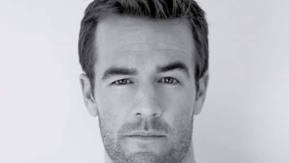 James Van Der Beek, the 'Dawson's Creek' star who later mocked his own hunky persona, dies at 48