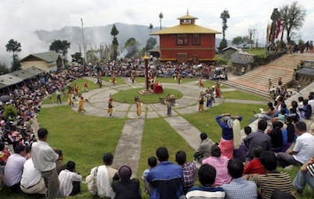 People attend the "Pang Lhabsol" festival inside the complex of Manelhakhing monastery in Rabangla, Sikkim. File photo/REUTERS