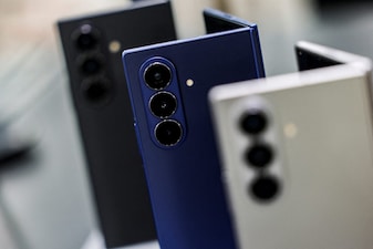 FILE PHOTO: Samsung Galaxy Z Fold 7 phones are displayed during an event in New York, U.S., July 8, 2025. REUTERS/Jeenah Moon/File Photo