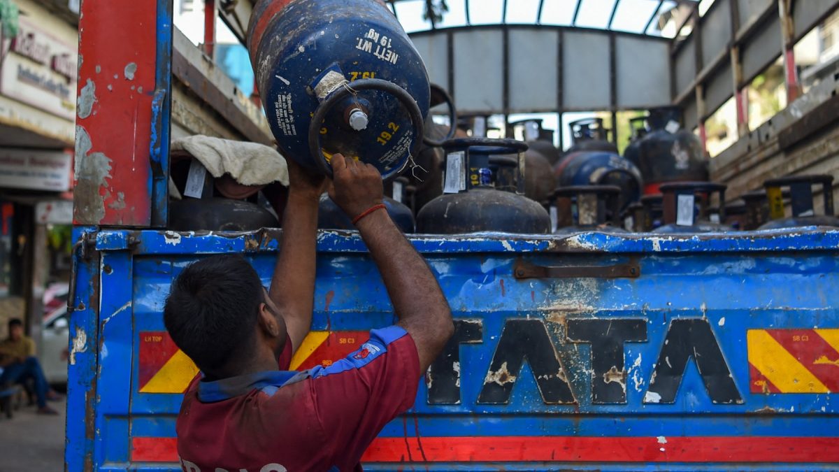 Iran War News Live Updates: Indian oil ministry forms panel as commercial LPG shortage hits home Iran War News Live Updates: Indian oil ministry forms panel as commercial LPG shortage hits home