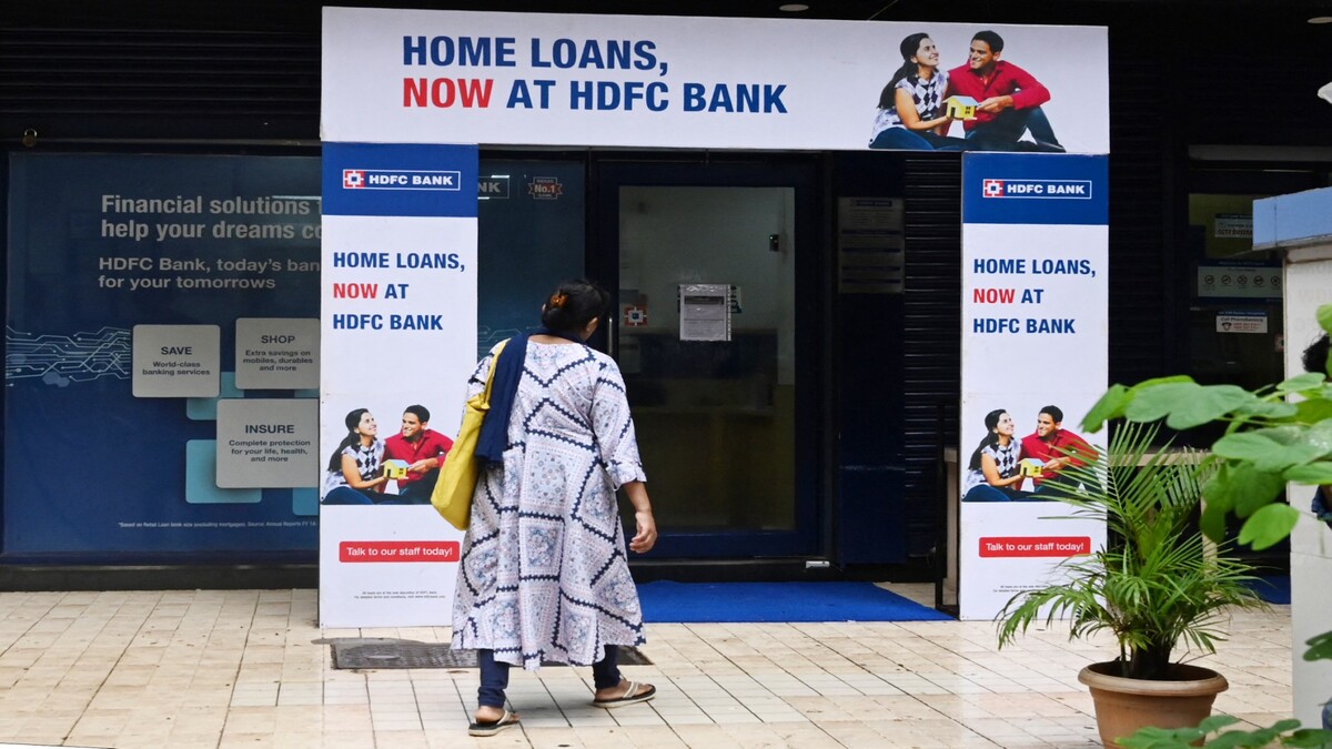Bank holiday today: RBI keeps agency banks open for year-end transactions Bank holiday today: RBI keeps agency banks open for year-end transactions