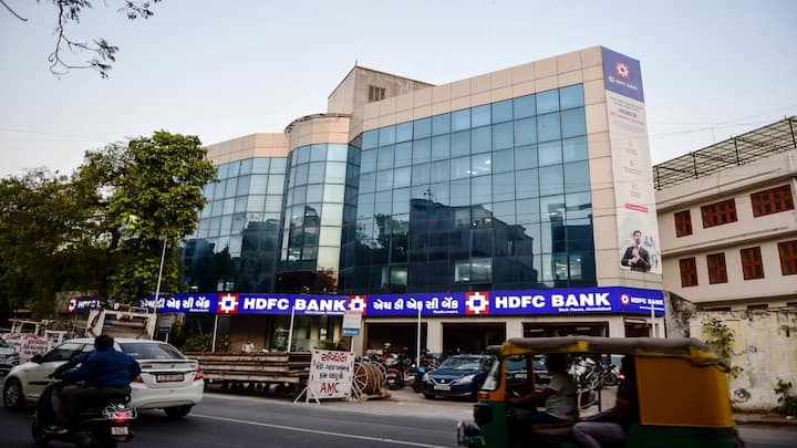 HDFC Bank appoints external counsel to review ex-chairman’s exit amid governance concerns HDFC Bank appoints external counsel to review ex-chairman’s exit amid governance concerns