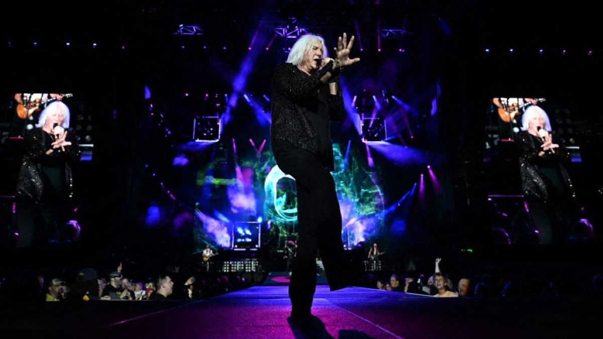 Def Leppard Concert Cheat Sheet