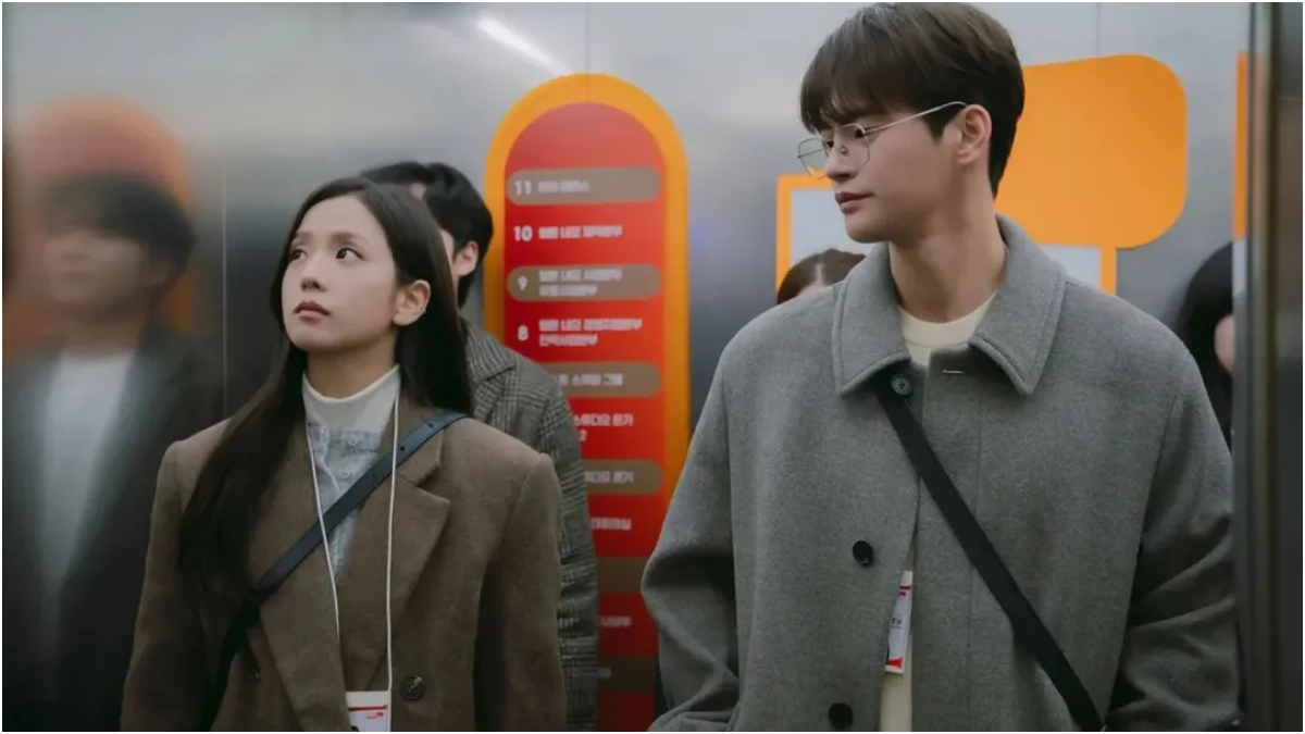 Netflix's 'Boyfriend on Demand' Review: Jisoo-starrer explores the vulnerability of love in a charming, cutesy rom-com Netflix's 'Boyfriend on Demand' Review: Jisoo-starrer explores the vulnerability of love in a charming, cutesy rom-com