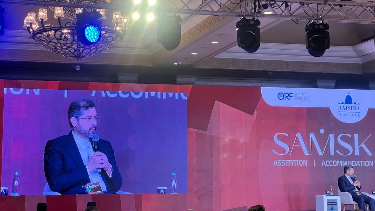 'An existential war for Iran': Iranian Deputy Foreign Minister says Tehran has not 'closed' the Strait of Hormuz yet