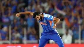 India vs New Zealand Live Score, T20 World Cup final: Bumrah and Axar's triple strikes put India in sight of history