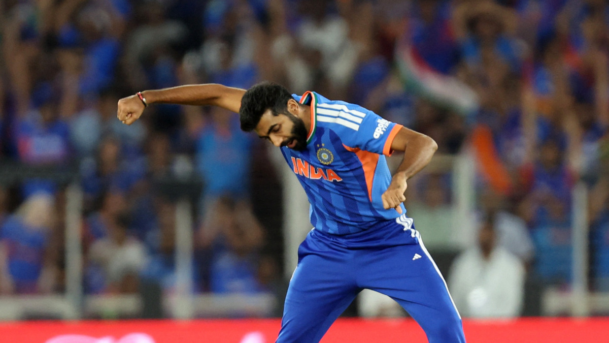India vs New Zealand Live Score, T20 World Cup final: Bumrah and Axar's triple strikes put India in sight of history India vs New Zealand Live Score, T20 World Cup final: Bumrah and Axar's triple strikes put India in sight of history