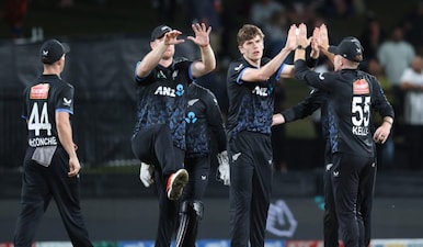 New Zealand vs South Africa Live Score: New Zealand are all over South Africa in Hamilton. AFP