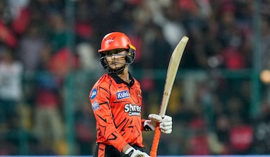 Jacob Duffy removed Abhishek Sharma cheaply in RCB vs SRH IPL 2026 opener. Image: PTI
