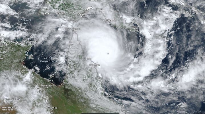 Queensland braces for ‘once-in-100-year’ Cyclone Narelle as storm intensifies