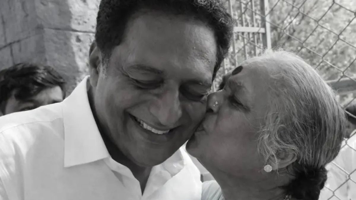 Prakash Raj’s mother Swarnalatha passes away at 86, final rites held in Bengaluru Prakash Raj’s mother Swarnalatha passes away at 86, final rites held in Bengaluru