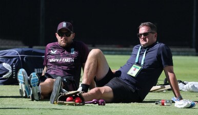 Despite poor performances England's Managing Director of Cricket Rob Key (R) and head coach Brendon McCullum have retained their jobs. AFP