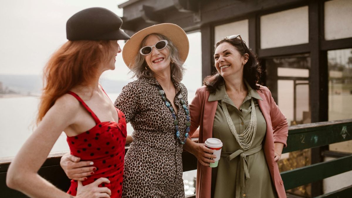 Why mum friend groups turn toxic — and what's really driving the drama Why mum friend groups turn toxic — and what's really driving the drama